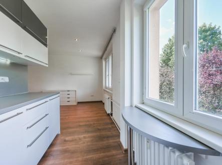 Pronájem bytu, 3+kk, 63 m²