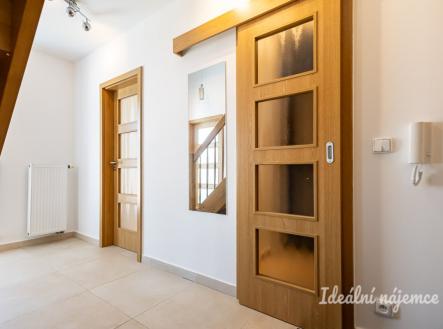 Pronájem bytu, 2+kk, 64 m²