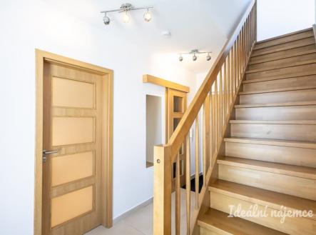 Pronájem bytu, 2+kk, 64 m²