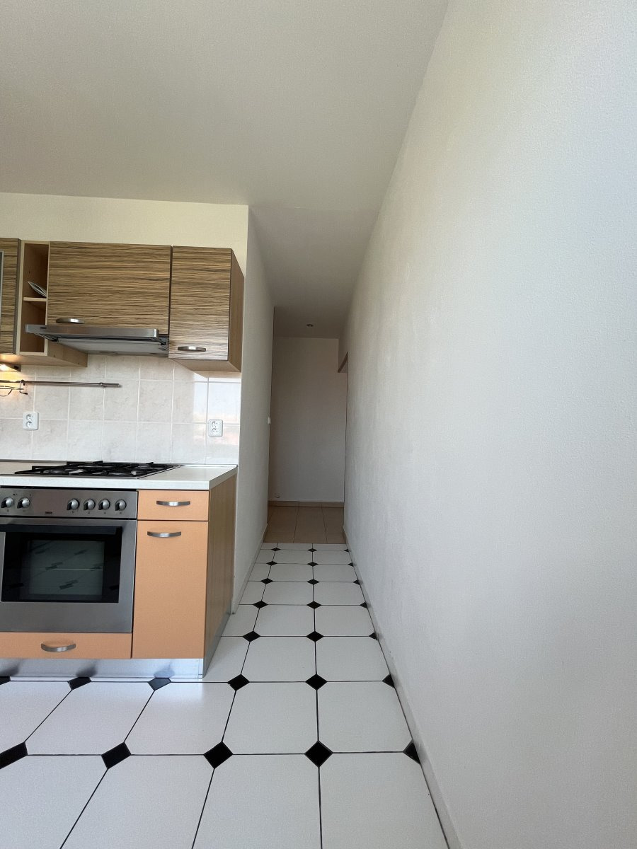Pronájem bytu 2+1, Slavíkova, Poruba-sever, 11900 Kč/měs, 58 m2