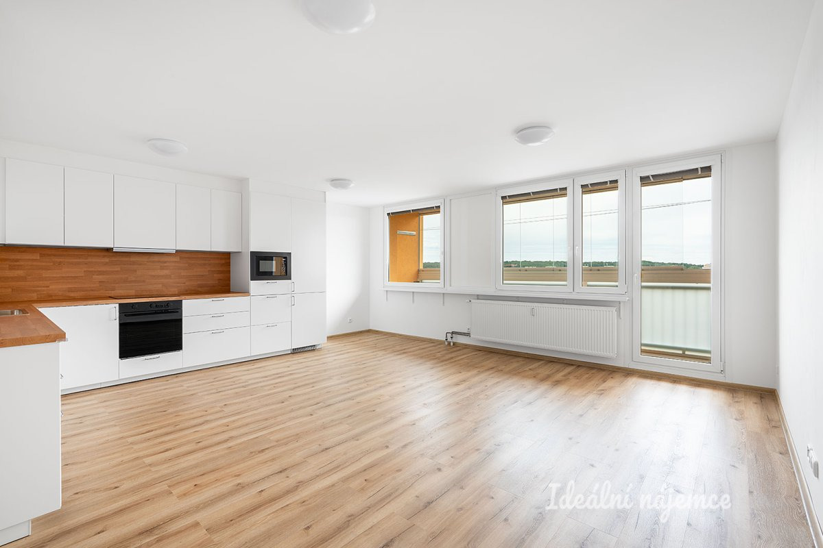 Pronájem bytu 3+kk, Křivenická, Čimice, 26900 Kč/měs, 73 m2