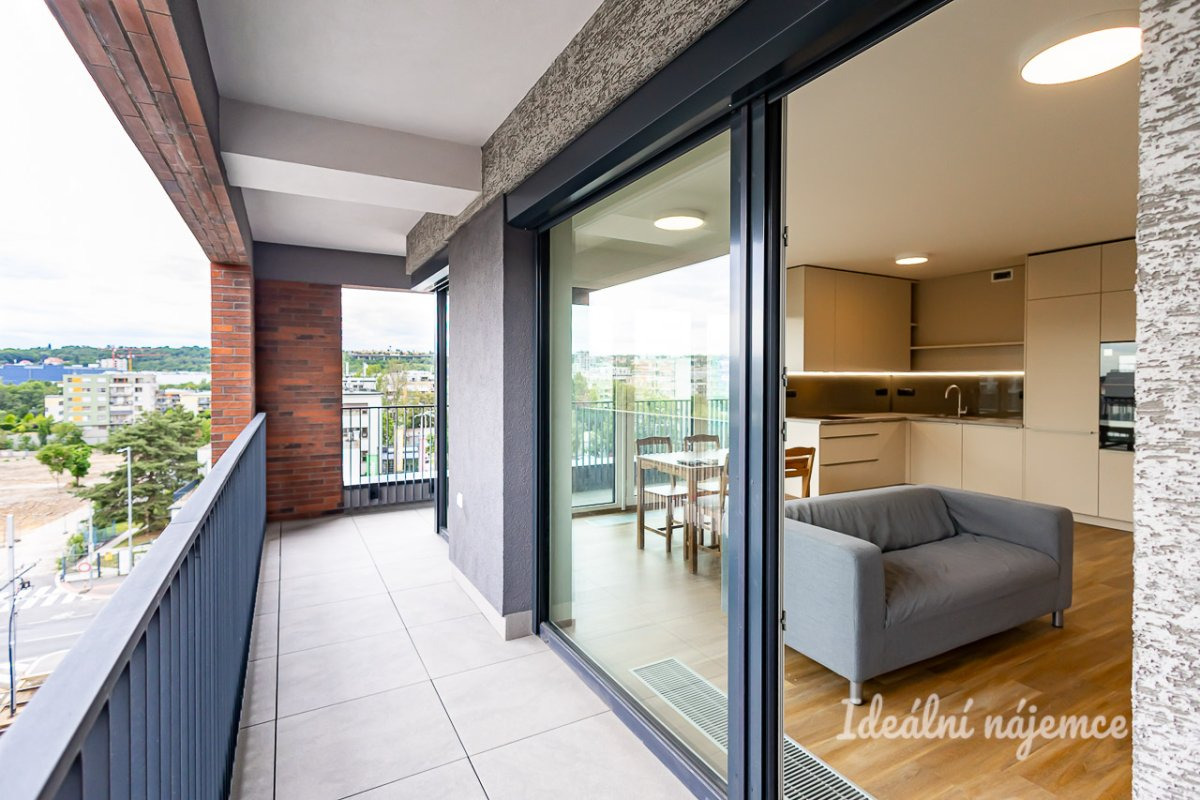 Pronájem bytu 2+kk, Poděbradská, Hloubětín, 27900 Kč/měs, 64 m2