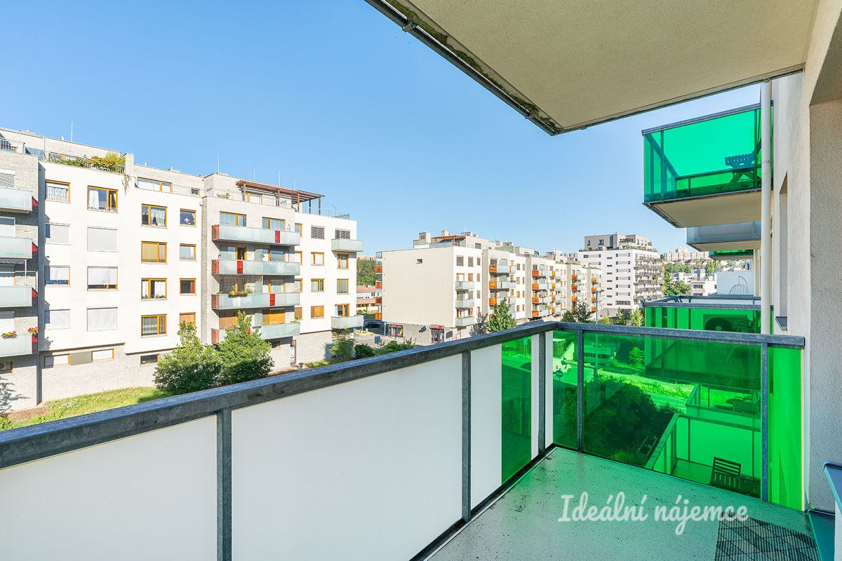 Pronájem bytu 2+kk, Soukalova, Modřany, 23900 Kč/měs, 55 m2