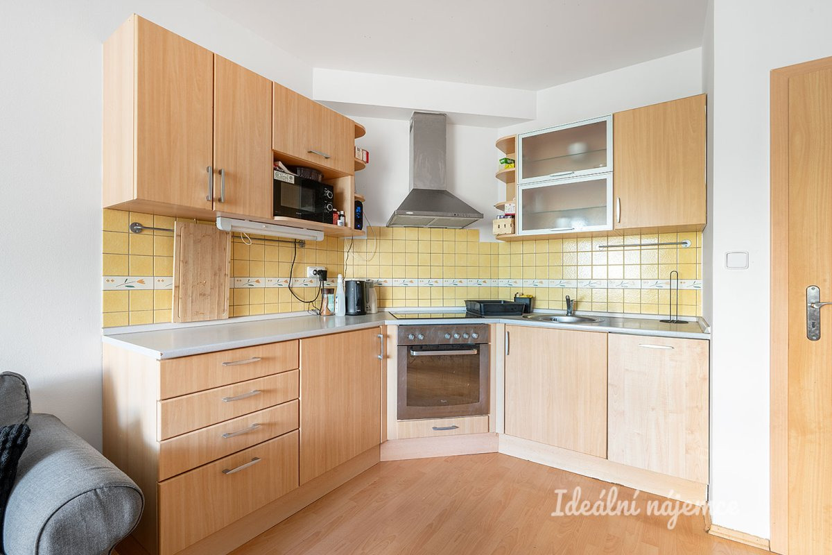 Pronájem bytu 2+kk, Semická, Modřany, 45 m2