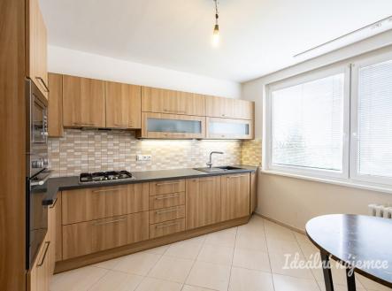 Pronájem bytu, 3+1, 75 m²