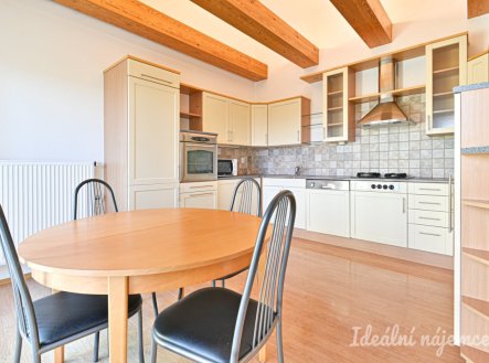 Pronájem bytu, 3+kk, 118 m²