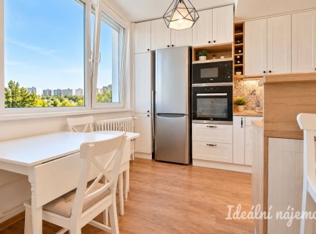 Pronájem bytu, 3+1, 75 m²