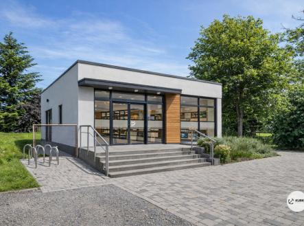 Prodej obchodní prostor, 145 m²