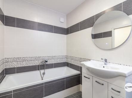 Pronájem bytu, 3+1, 72 m²