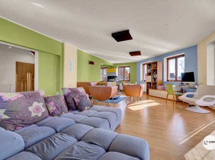 Prodej domu/vily, 825 m²