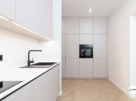 Pronájem bytu, 1+1, 39 m²