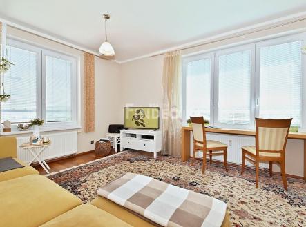 Pronájem bytu, 2+kk, 72 m²