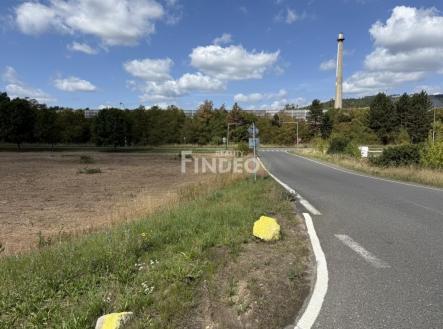 Prodej pozemku pro komerční výstavbu, 5 601 m²