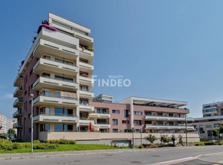 Pronájem bytu, 2+kk, 72 m²