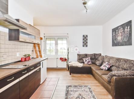Pronájem bytu, 1+kk, 35 m²