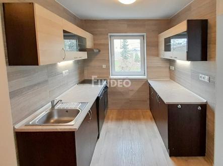 Pronájem bytu, 3+1, 90 m²