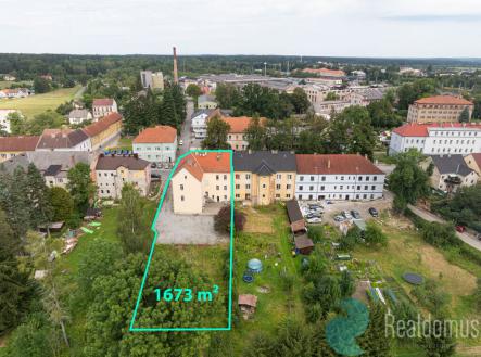 Prodej - nájemní dům, 683 m²