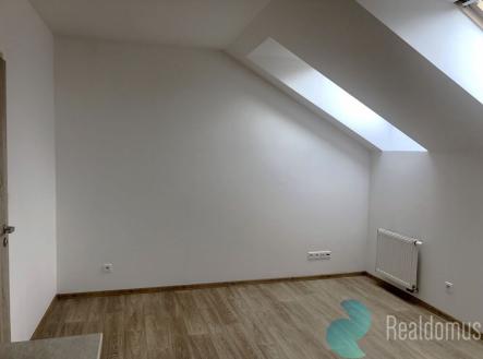 Pronájem bytu, 1+kk, 24 m²