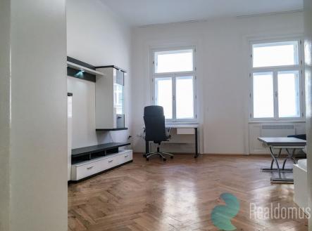 Pronájem bytu, 2+kk, 58 m²