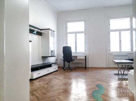 Pronájem bytu, 2+kk, 58 m²