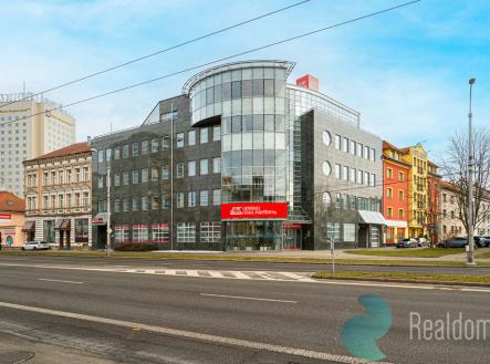 Pronájem kanceláře, 844 m²