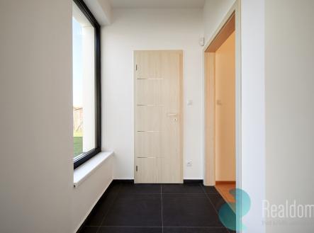 Pronájem - dům/vila, 193 m²