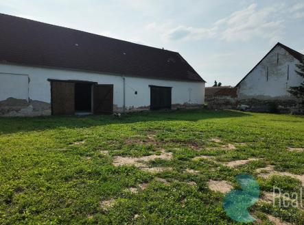 Pronájem pozemku pro komerční výstavbu, 1 385 m²