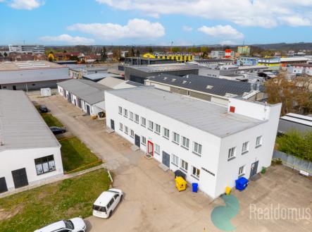 Pronájem kanceláře, 349 m²