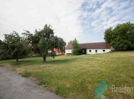 Prodej zemědělského objektu, 1 407 m² obrázek