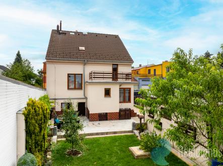 Prodej - dům/vila, 276 m²