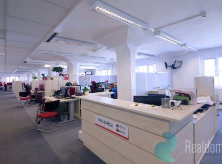 Pronájem kanceláře, 100 m²