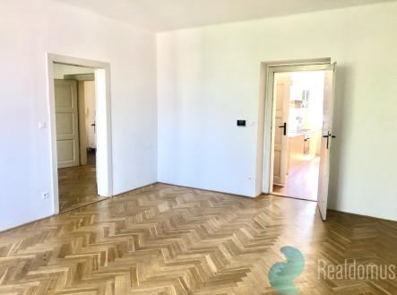 Pronájem bytu, 2+1, 98 m²