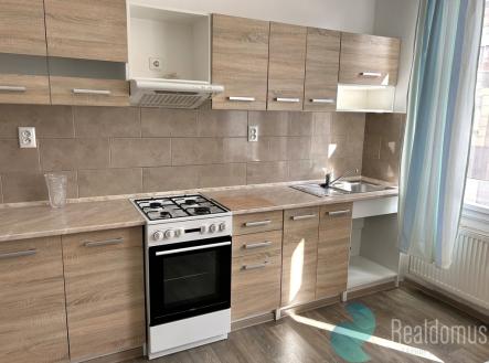 Pronájem bytu, 2+1, 98 m²