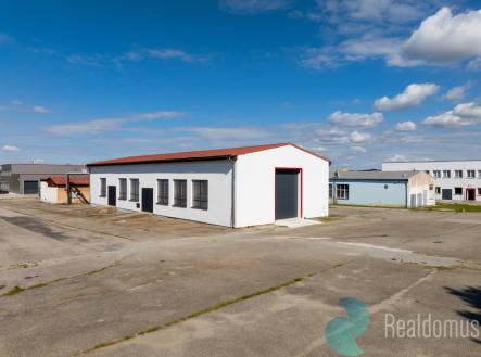 Pronájem skladovací prostor, 340 m²