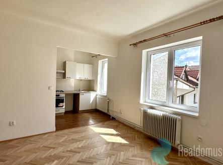 Pronájem bytu, 3+kk, 61 m²