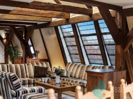 Prodej bytu, atypický, 270 m²