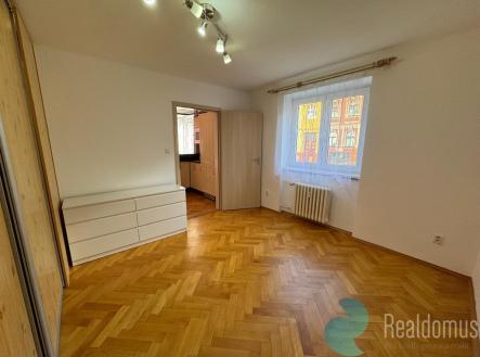 Pronájem bytu, 3+kk, 60 m²