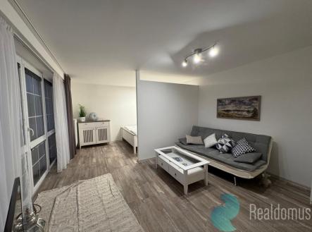 Pronájem bytu, 2+kk, 50 m²