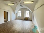 Pronájem kanceláře, 200 m²