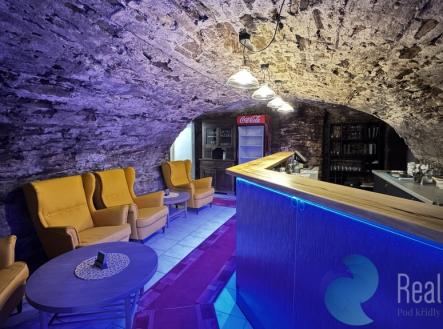 Pronájem restaurace, 200 m²