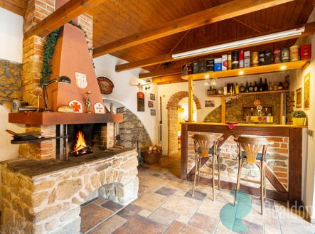 Prodej hotel, 295 m²