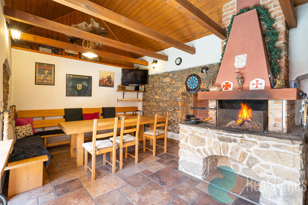 spol.místnost- apartmány