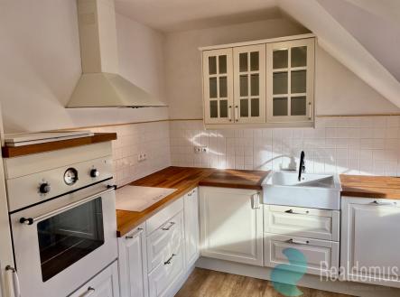 Pronájem bytu, 2+kk, 61 m²