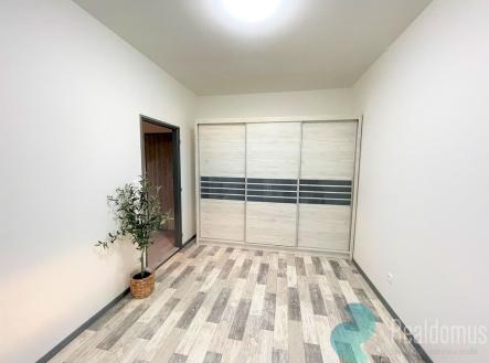 Pronájem bytu, 3+kk, 70 m²