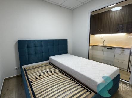 Pronájem bytu, 2+kk, 40 m²