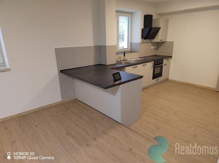 Pronájem bytu, 2+kk, 63 m²