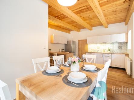 Prodej hotel, 302 m²