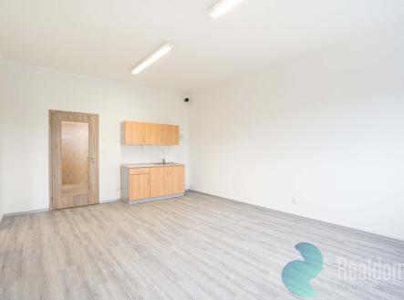 Pronájem kanceláře, 69 m²