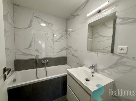 Pronájem bytu, 2+kk, 45 m²