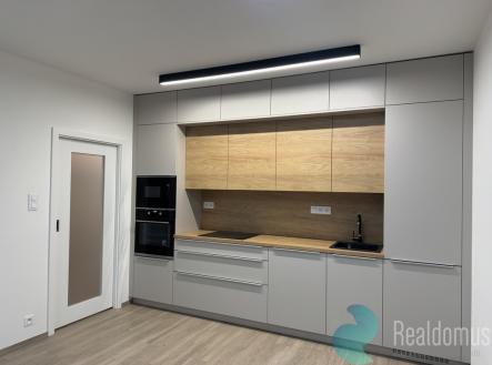 Pronájem bytu, 2+kk, 50 m²